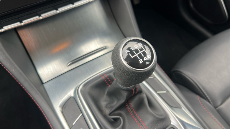 MG Hs 1.5 T-GDI Excite 5dr Petrol Hatchback